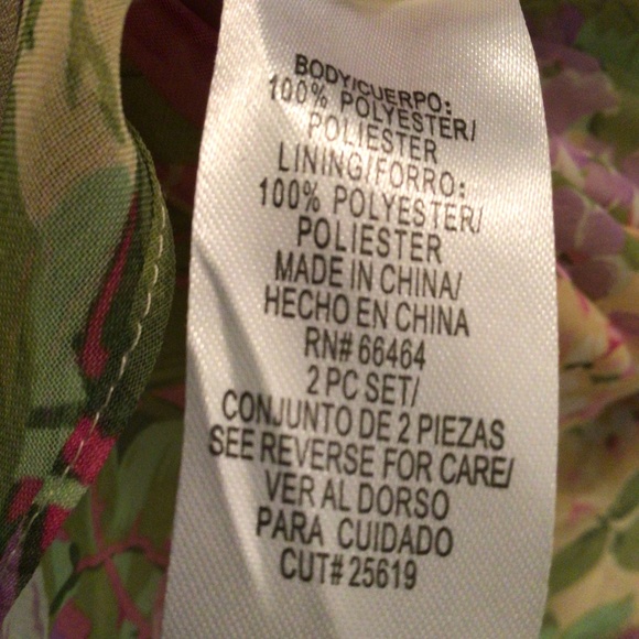 Two piece outfit - Picture 7 of 7